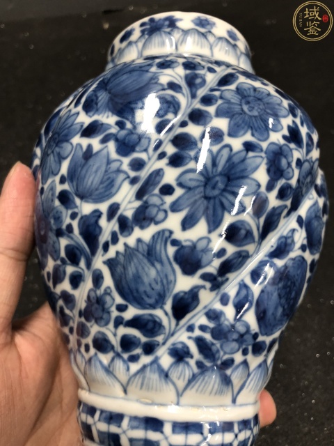 古玩陶瓷康熙青花纏枝花卉大口梅瓶拍賣,當前價格8500元