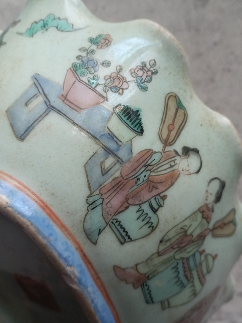 古玩陶瓷清代人物粉彩貢碗拍賣，當前價格999元