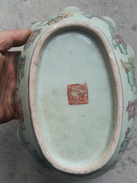 古玩陶瓷清代人物粉彩貢碗拍賣，當前價格999元
