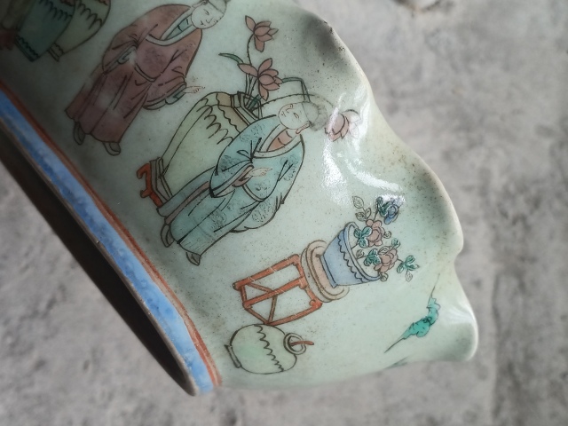 古玩陶瓷清代人物粉彩貢碗拍賣，當前價格999元