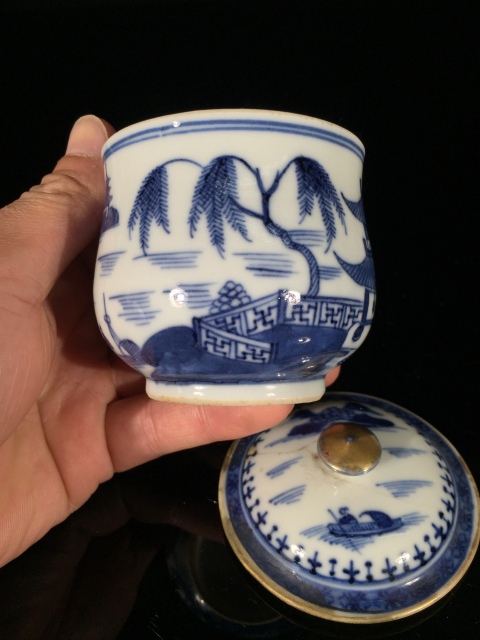 古玩陶瓷【全部清倉】乾隆 青花通景山水樓閣紋蓋杯拍賣,當前價格688元