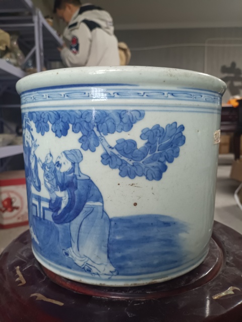 古玩陶瓷青花人物故事三足直筒爐拍賣,當前價格2999元