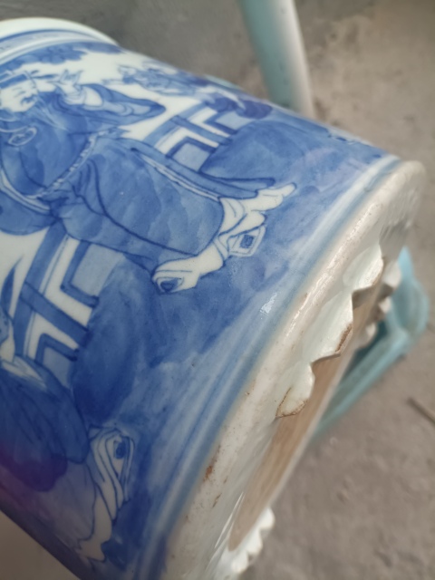 古玩陶瓷青花人物故事三足直筒爐拍賣,當前價格2999元