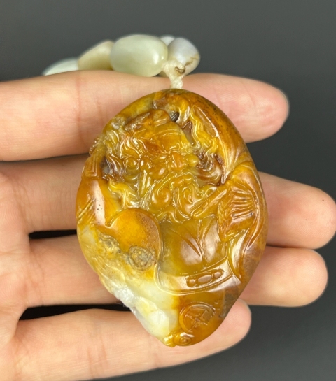 古玩玉器天然和田玉籽料黃沁鐘馗吊墜拍賣，當前價格39800元