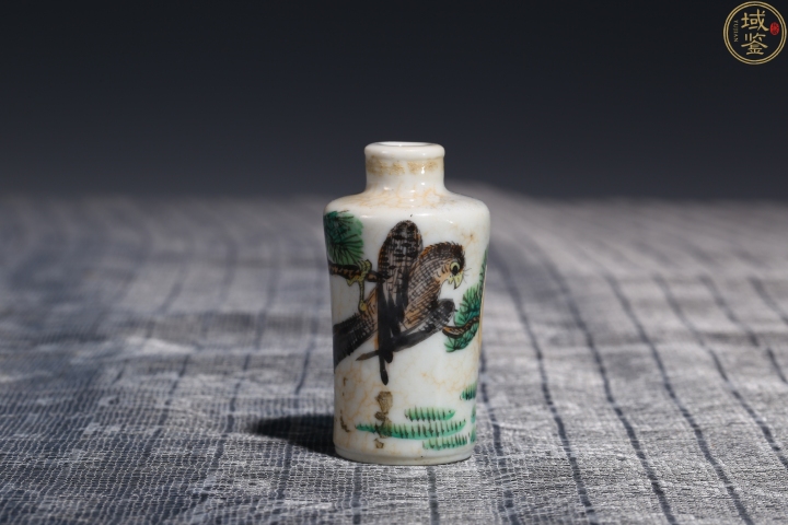 古玩陶瓷洪憲瓷粉彩英雄獨立圖鼻煙壺拍賣,當前價格2680元