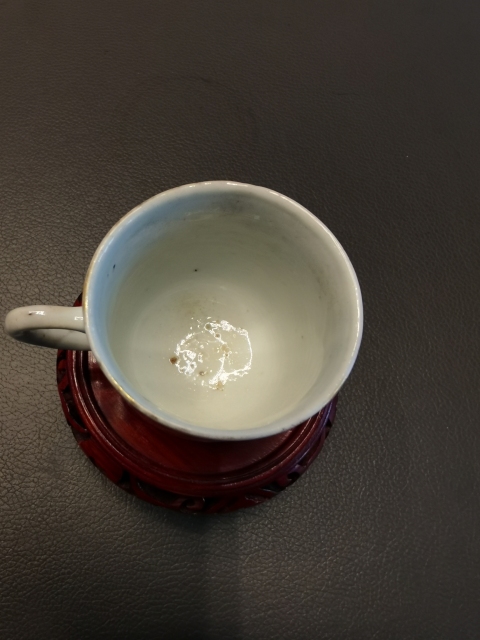 古玩陶瓷乾隆書生戀愛人物故事紋馬克杯拍賣,當前價格1200元