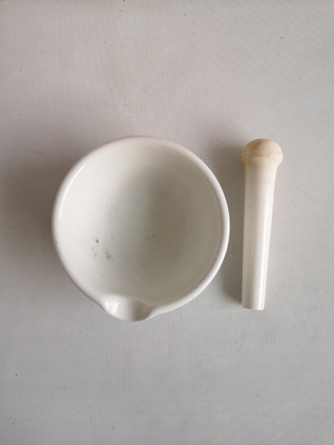 古玩陶瓷白釉研碗拍賣，當(dāng)前價(jià)格450元