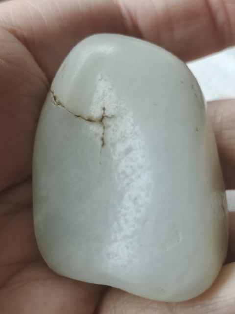 古玩玉器和田籽料原石拍賣,當(dāng)前價(jià)格2600元