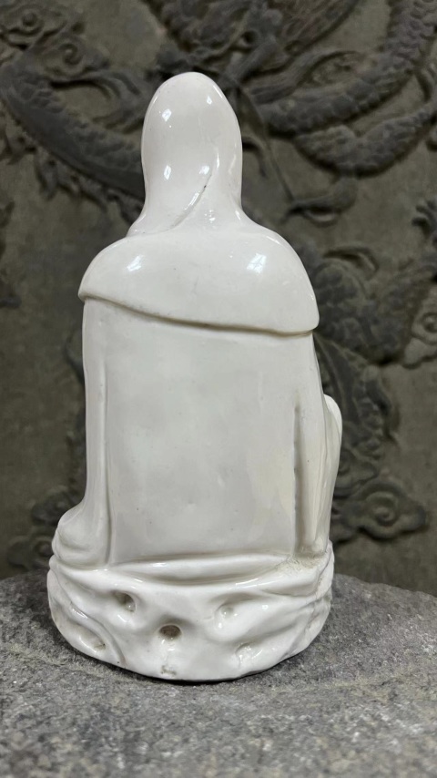 古玩陶瓷民國德化窯觀音塑像拍賣,當前價格1388元