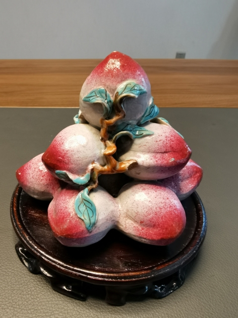 古玩陶瓷九桃粉彩仿生瓷塑壽山擺件拍賣，當前價格4500元