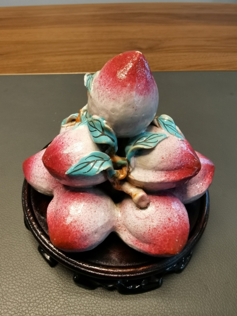 古玩陶瓷九桃粉彩仿生瓷塑壽山擺件拍賣，當前價格4500元