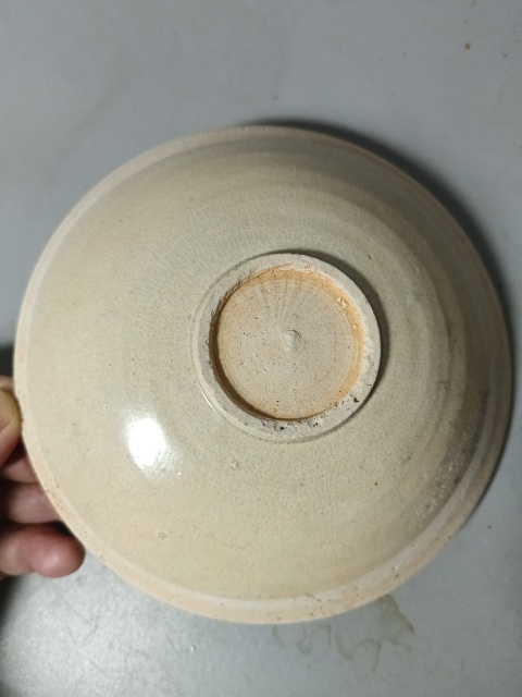 古玩陶瓷白釉暗刻雙魚紋大碗拍賣，當前價格3500元