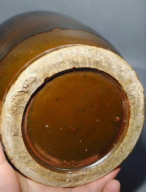 古玩陶瓷褐釉大罐拍賣，當前價格888元