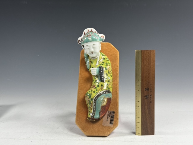 古玩陶瓷清中·粉彩人物壁掛真品鑒賞圖