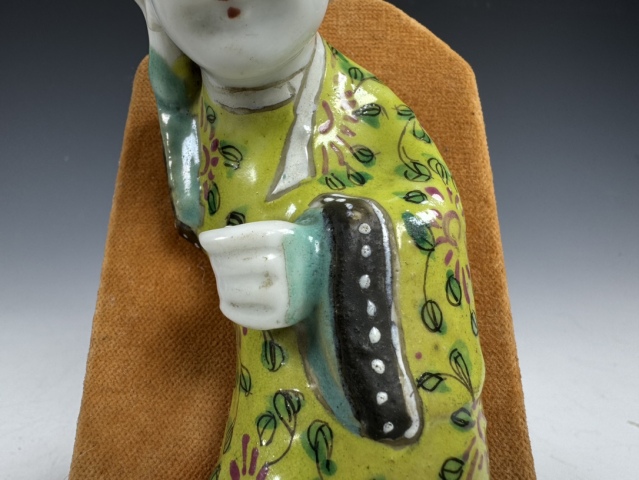 古玩陶瓷清中·粉彩人物壁掛真品鑒賞圖