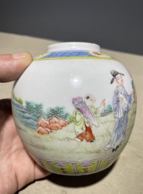 古玩陶瓷【精品細路民窯】粉彩攜琴訪友人物故事紋小罐拍賣,當前價格3000元