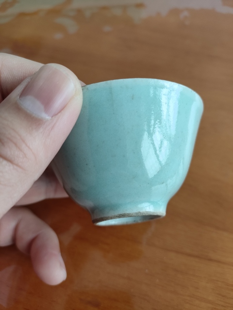 古玩陶瓷清中期,豆青釉茶盞拍賣,當前價格200元