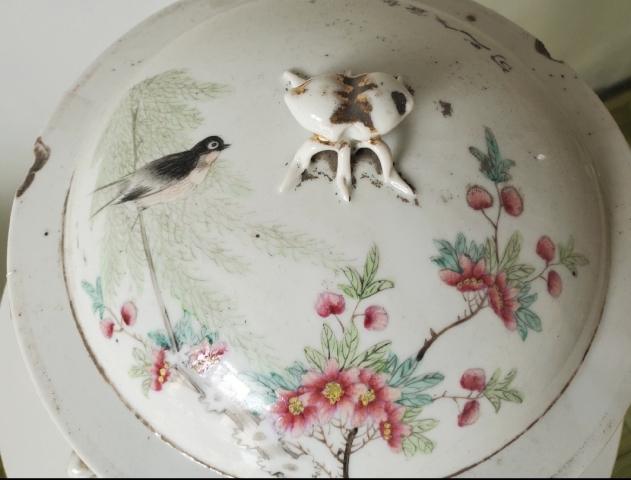 古玩陶瓷晚清民國(guó)“杏林春”題材粉彩花鳥蓋缸粥罐拍賣,當(dāng)前價(jià)格980元