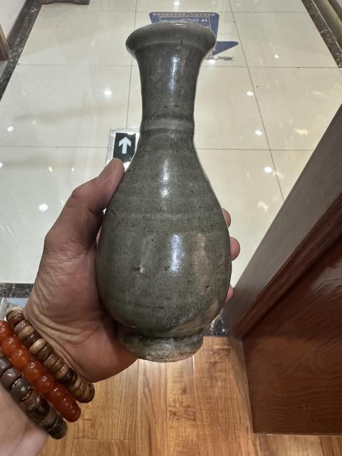 古玩陶瓷放漏龍泉窯青釉瓶拍賣,當前價格2222元