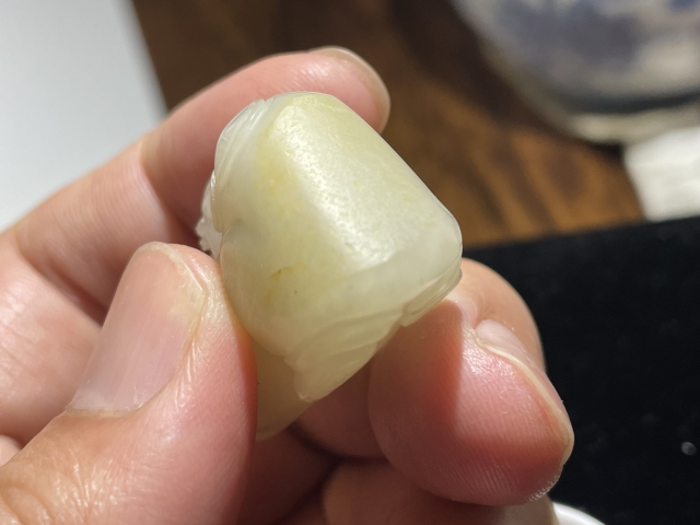 古玩玉器籽料.新疆和田玉雕童子招財拍賣,當前價格26800元