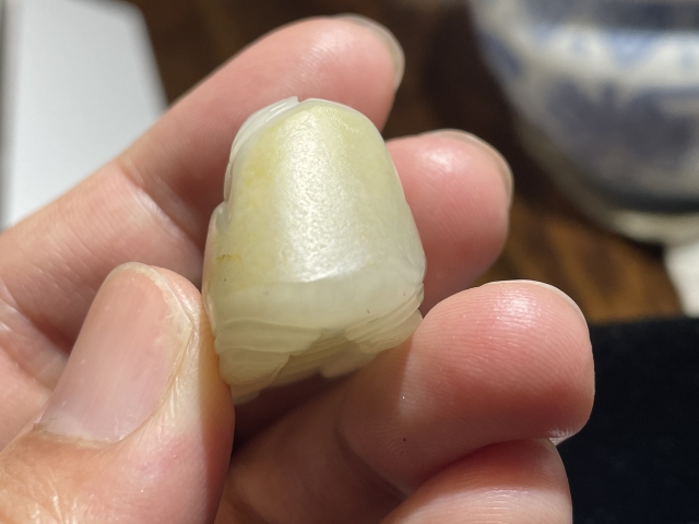 古玩玉器籽料.新疆和田玉雕童子招財拍賣,當前價格26800元