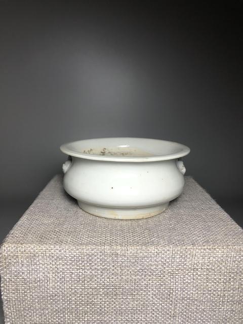 古玩陶瓷德化,白瓷獅耳爐拍賣,當前價格1680元