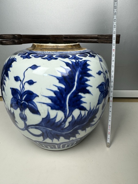 古玩陶瓷康熙·花卉紋青花罐拍賣，當前價格11000元