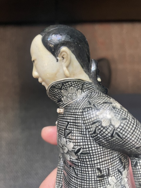 古玩陶瓷民國(guó)素三彩造像拍賣，當(dāng)前價(jià)格15000元