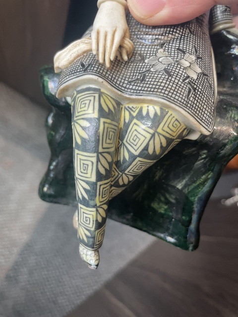 古玩陶瓷民國(guó)素三彩造像拍賣，當(dāng)前價(jià)格15000元