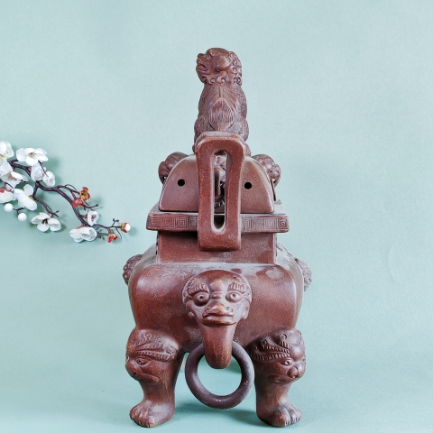古玩陶瓷創匯?獅鈕沖耳紫砂熏爐拍賣,當前價格3600元