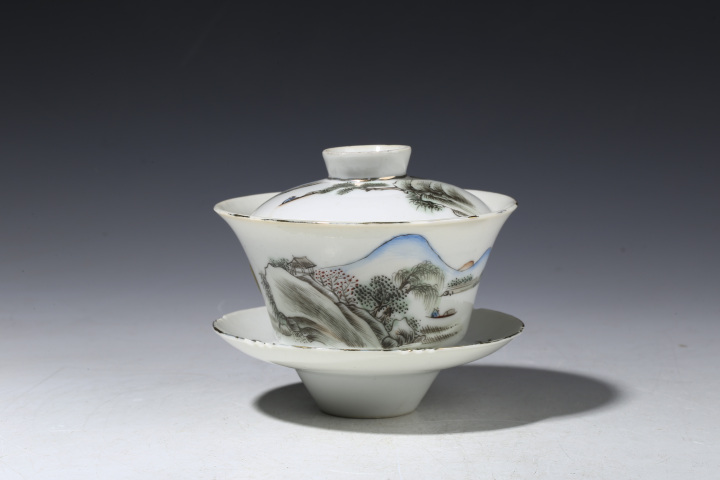 古玩陶瓷民國·淺絳彩山水紋三才蓋碗真品鑒賞圖