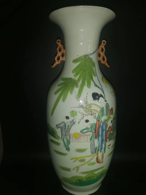 古玩陶瓷粉彩三娘教子圖撇口瓶拍賣,當(dāng)前價格4600元