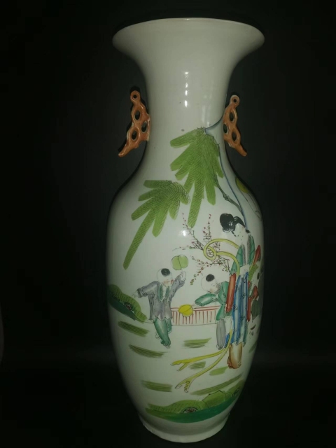古玩陶瓷粉彩三娘教子圖撇口瓶拍賣,當(dāng)前價格4600元
