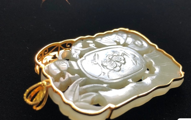 古玩玉器清中期和田玉籽料牌子拍賣,當(dāng)前價格22000元