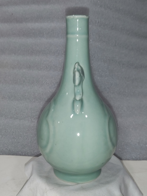 古玩陶瓷龍泉窯青釉瓶拍賣,當前價格0元