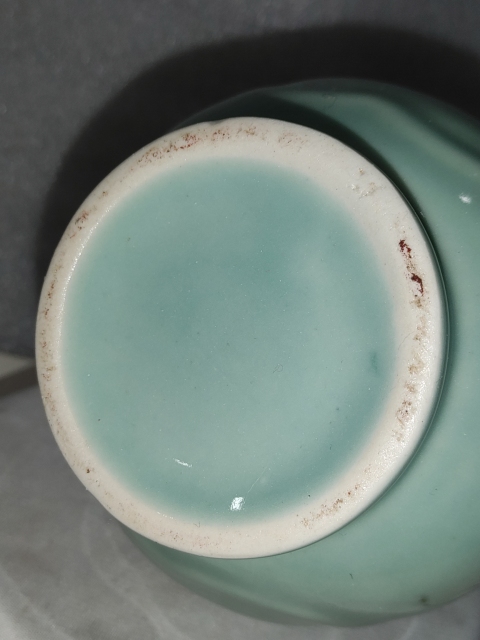 古玩陶瓷龍泉窯青釉瓶拍賣,當前價格0元