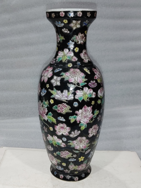 古玩陶瓷百花不落地粉彩瓶拍賣,當前價格1288元