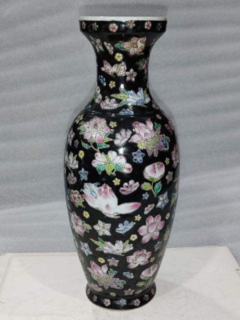 古玩陶瓷百花不落地粉彩瓶拍賣,當前價格1288元