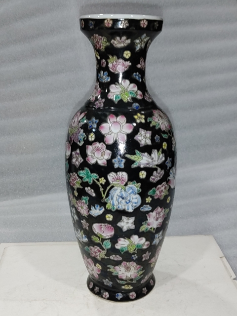 古玩陶瓷百花不落地粉彩瓶拍賣,當前價格1288元