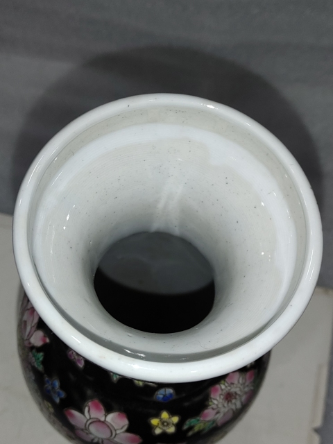 古玩陶瓷百花不落地粉彩瓶拍賣,當前價格1288元