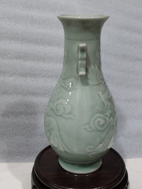 古玩陶瓷龍泉窯青釉瓶拍賣，當前價格0元