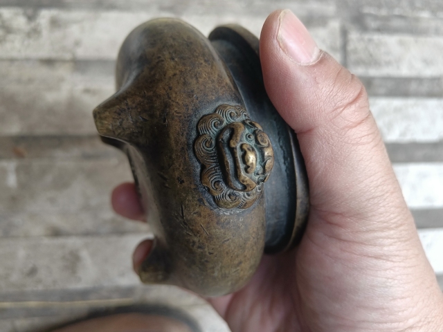 古玩銅器銅爐拍賣，當(dāng)前價(jià)格500元