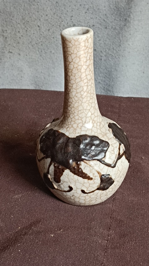 古玩陶瓷哥釉貼塑花卉紋小天球瓶拍賣，當前價格3200元