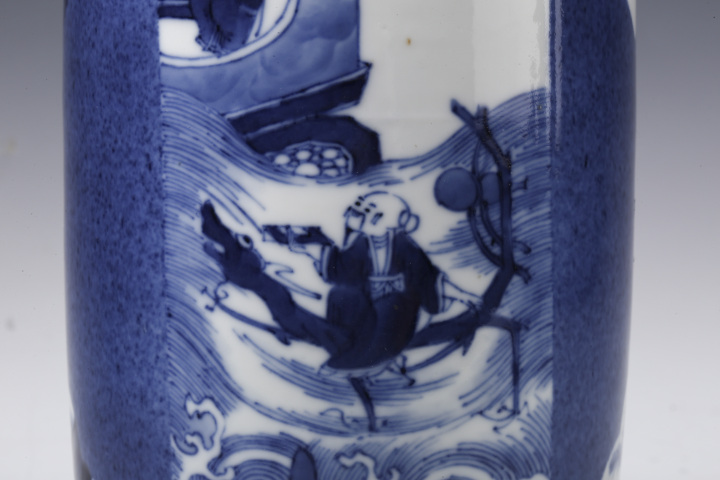 古玩陶瓷清光緒·灑藍釉開窗青花人物瑞獸紋棒槌瓶拍賣，當(dāng)前價格18870元