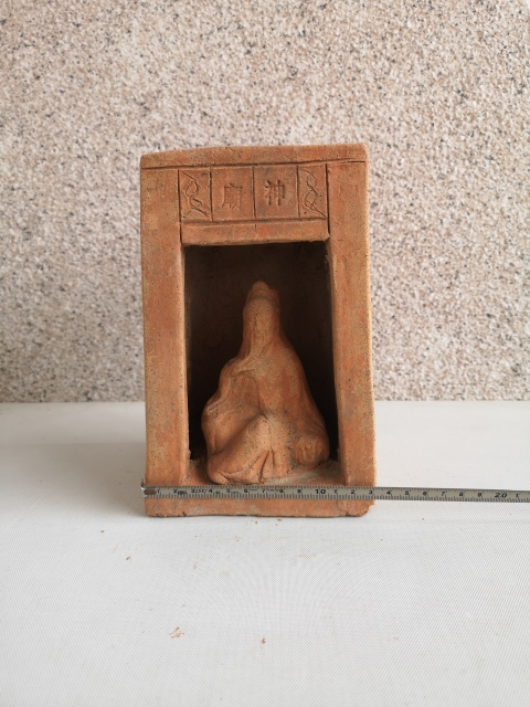 古玩陶瓷紅陶關公拍賣，當前價格680元