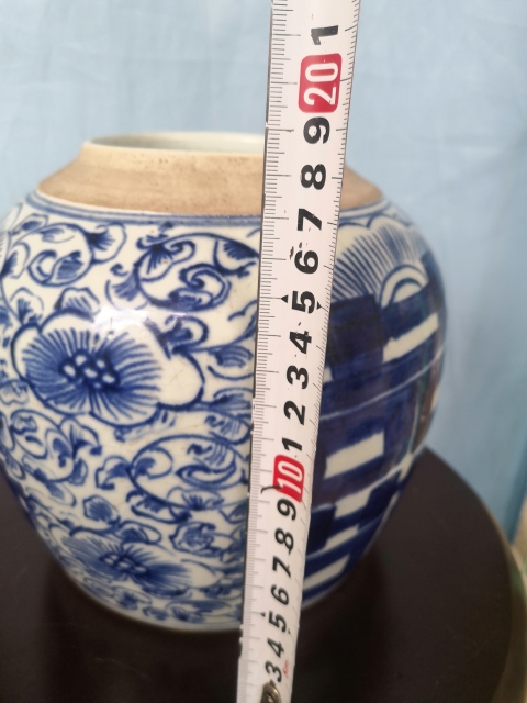 古玩陶瓷青花纏枝花喜字紋罐拍賣,當前價格300元