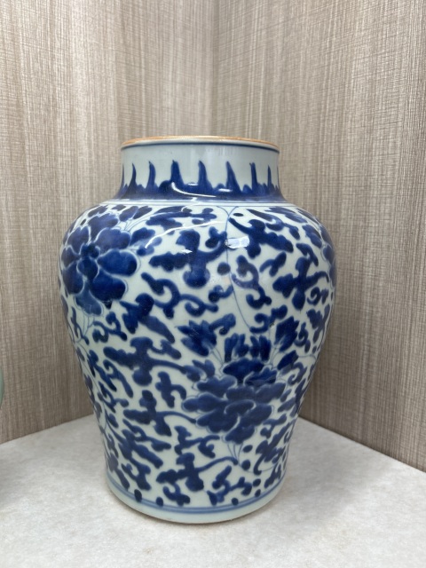 古玩陶瓷清早期花卉紋青花將軍罐拍賣,當前價格22000元