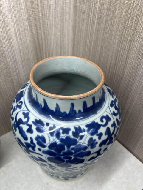古玩陶瓷清早期花卉紋青花將軍罐拍賣,當前價格22000元