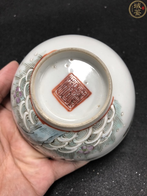 古玩陶瓷大清同治年製本朝官窯款粉彩海晏升平茶園拍賣,當前價格1850元