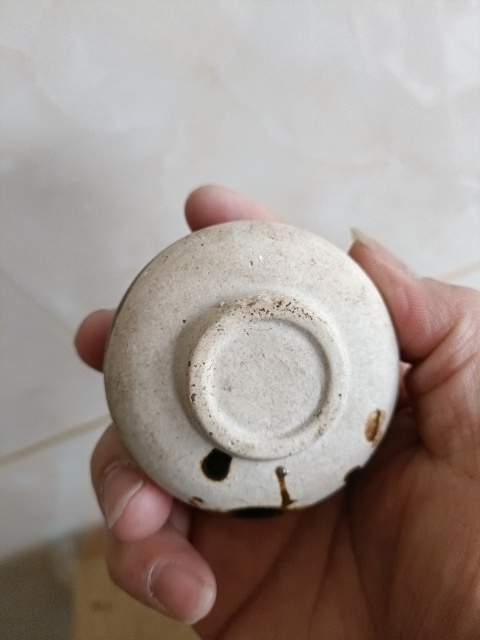 古玩陶瓷清代烏金釉雞心罐拍賣,當前價格299元